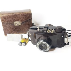 Vintage Federal Mfg & Engineering 64 MM Ultrafed Lens Camera Fed Flash Made USA